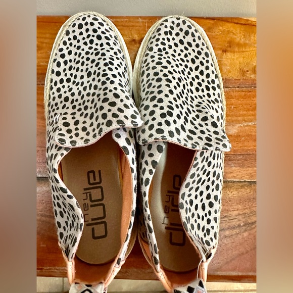 Hey Dude Women’s Peyton Cheetah Beige Slip On Shoes Size 10 - Picture 6 of 7